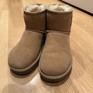 UGG classic mini boots sand
